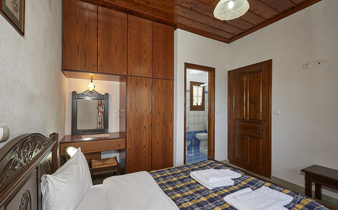 Hotel Atrapos Kissos  Extérieur photo